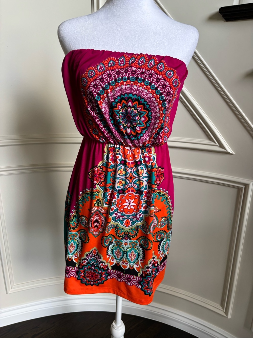 BONGO Strapless Magenta Dress with Orange & Teal Print